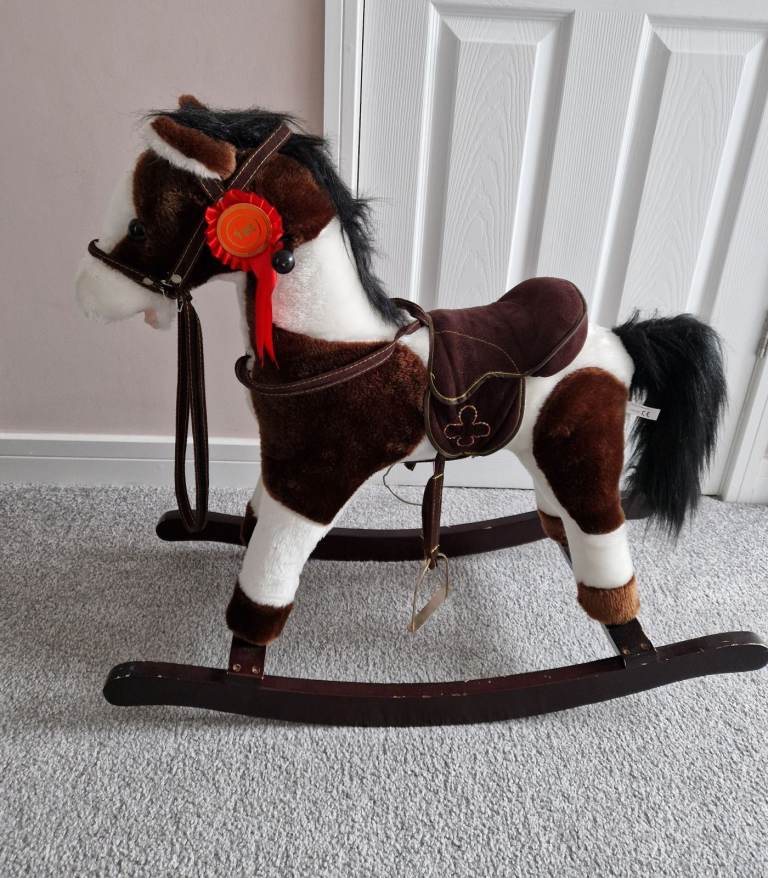 Rocking horse with sounds