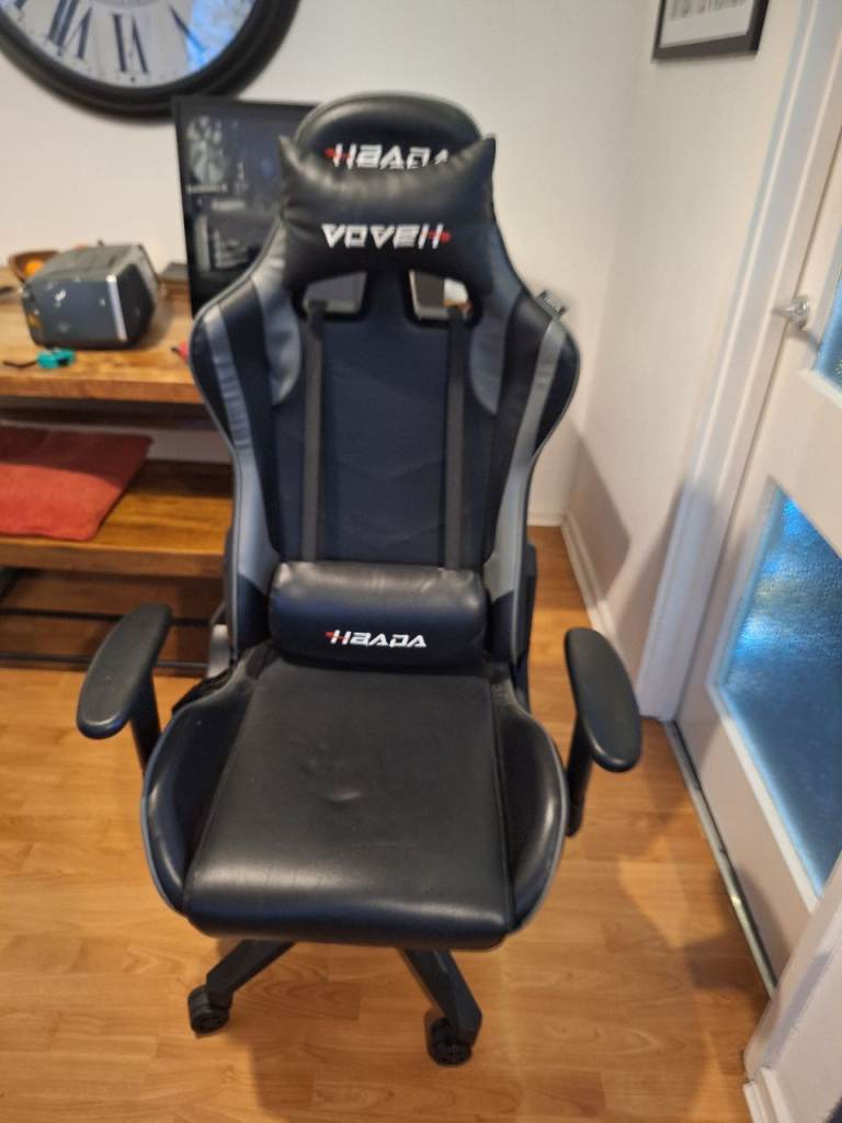 Hbada Adjustable Gaming Chair 