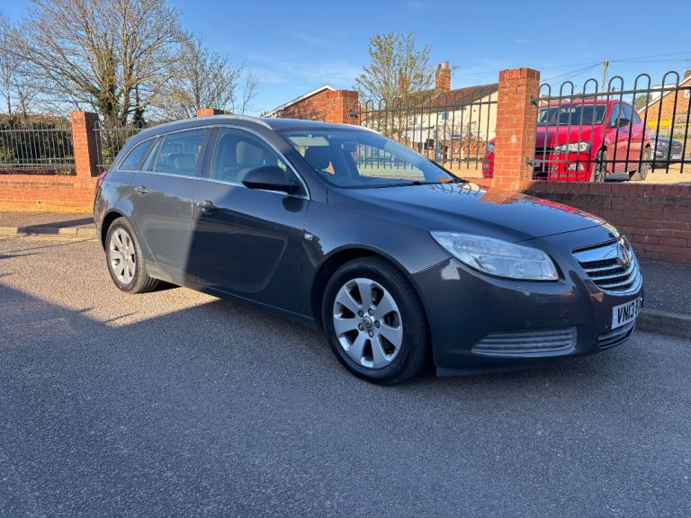 Vauxhall, INSIGNIA, Estate, 2013, Manual, 1956 (cc), 5 doors