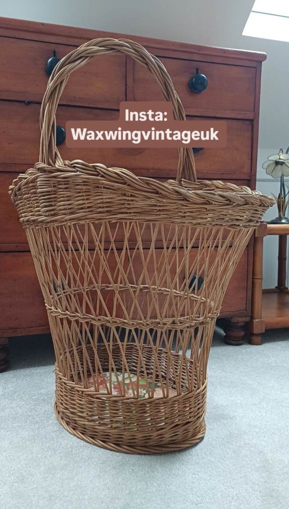 Woven wicker Clothes Laundry Basket Vintage French Bread Basket