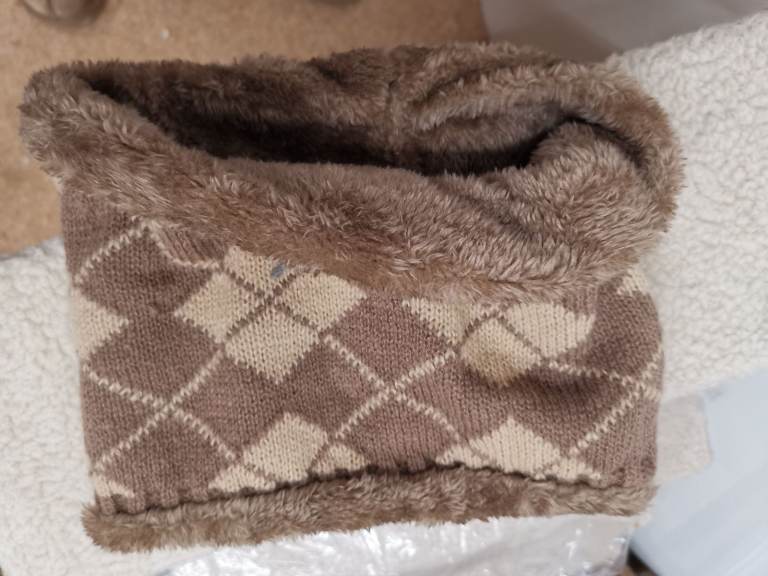 Brand new hat and neck warmer 