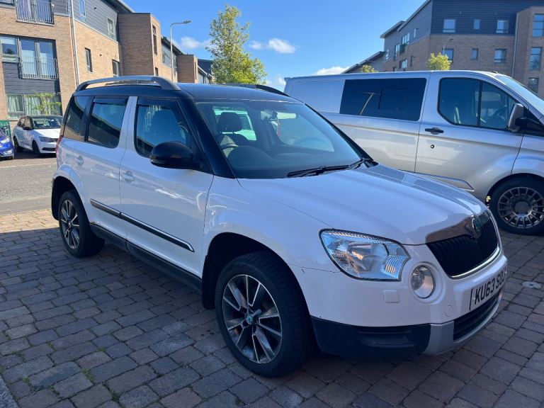 Skoda, YETI, Hatchback, 4x4, 2013, Manual, 1968 (cc), 5 doors