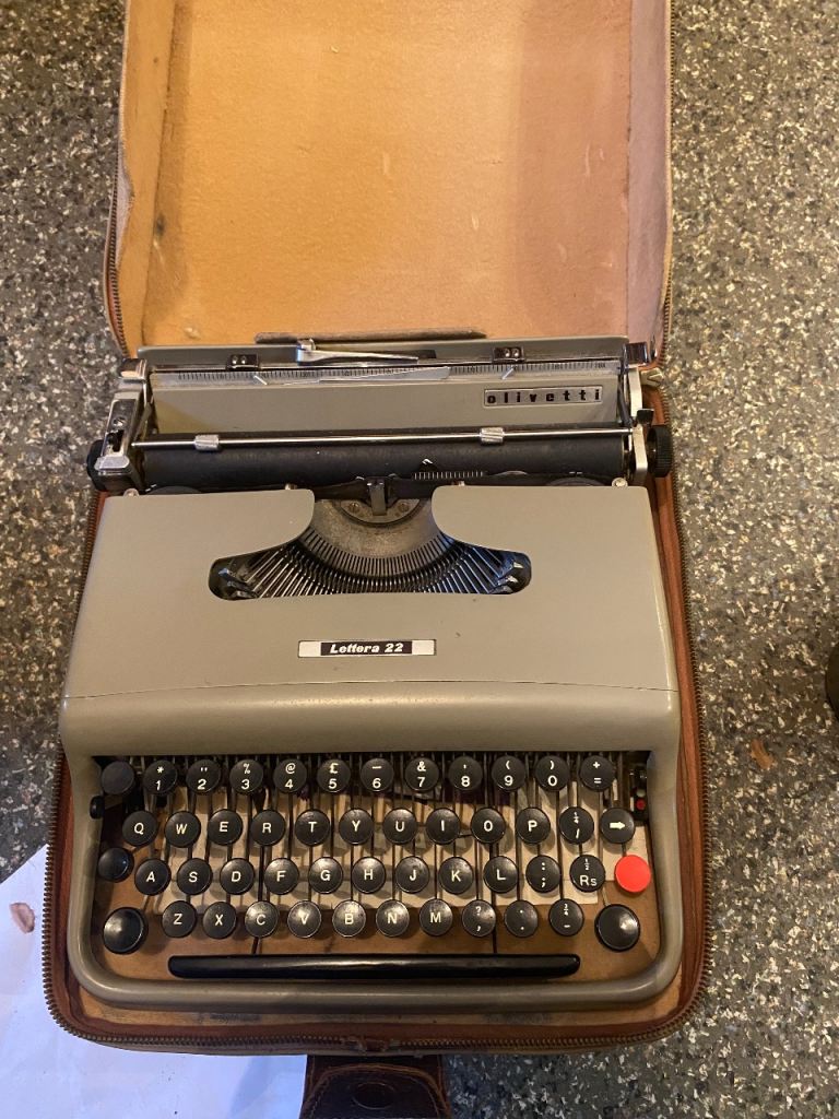 Vintage typewriter 