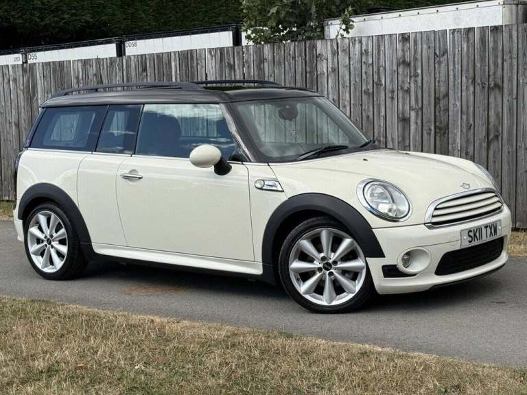 2011 MINI Clubman 1.6 Cooper Clubman Estate Petrol Manual