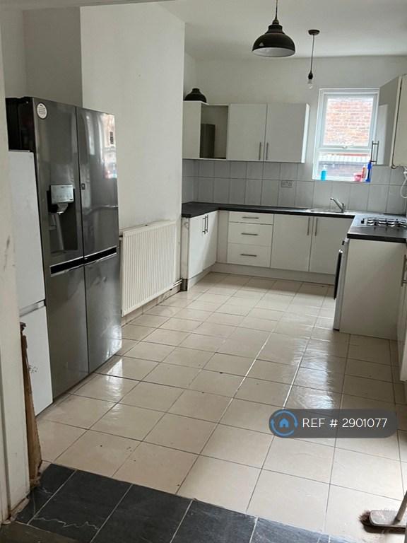 4 bedroom house in Gainsborough St, Salford, M7 (4 bed) (#2901077)