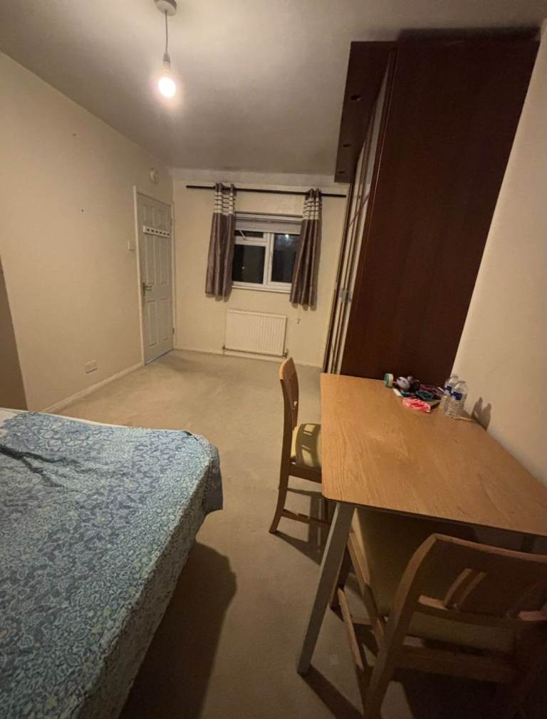 DOUBLE BEDROOM AVAILABLE 