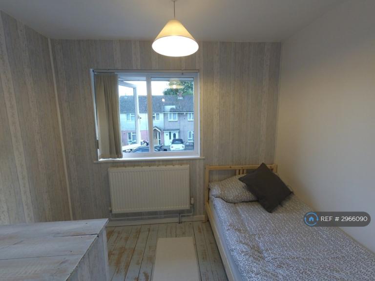 1 bedroom in Blakeney Road, Bristol, BS34 (#2966090)