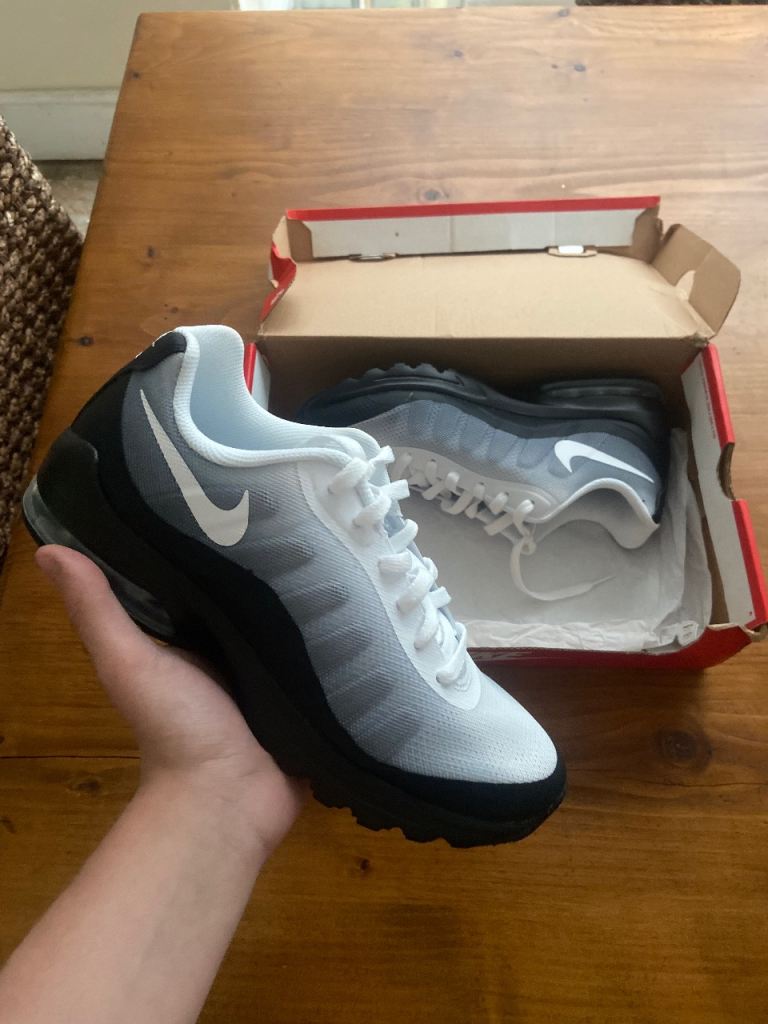 New Nike Air Max IN Vigor Trainers - Black/White/Grey, UK 7
