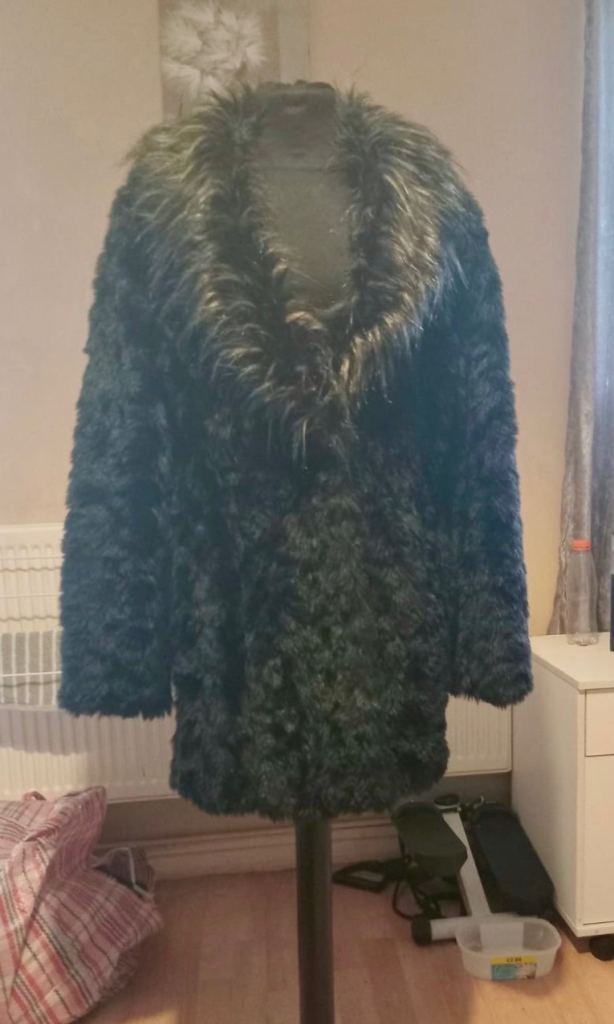 Black Faux Fur Coat – Good Condition