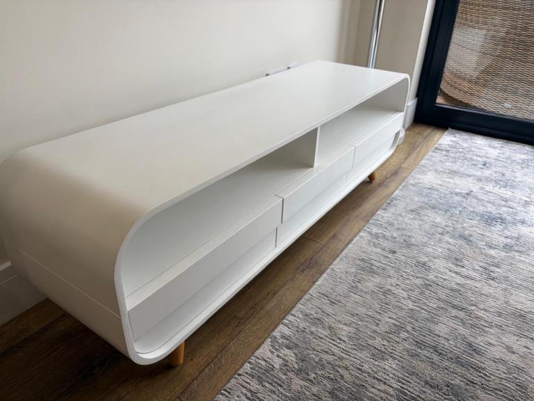 White TV Unit / Media Console with Storage – Good Condition