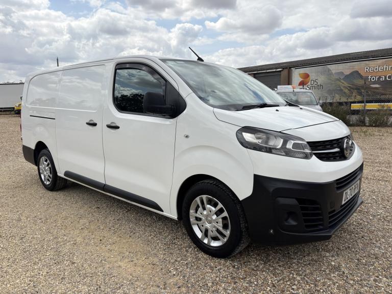 VAUXHALL VIVARO 1.5 Turbo D 2900 Dynamic 2020