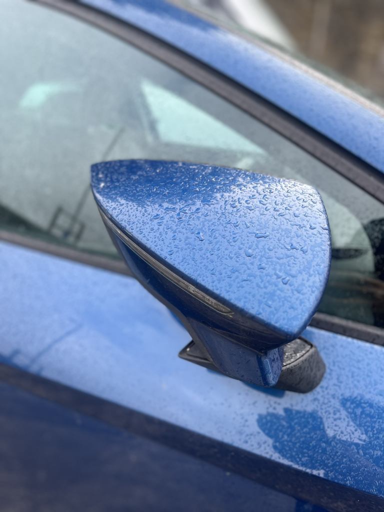 SEAT LEON MK3 2013 SIDE MIRROR DRIVE SIDE BLUE LW5P 
