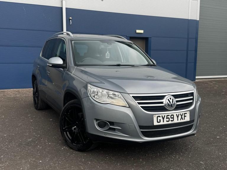 VOLKSWAGEN TIGUAN 2.0 TDI SE Auto 4WD Euro 5 5dr 2009