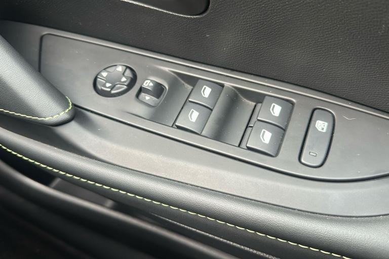  Peugeot 208 1.2 Puretech Gt Hatchback 5dr Petrol Eat Euro 6 s/s 100 Ps Petrol