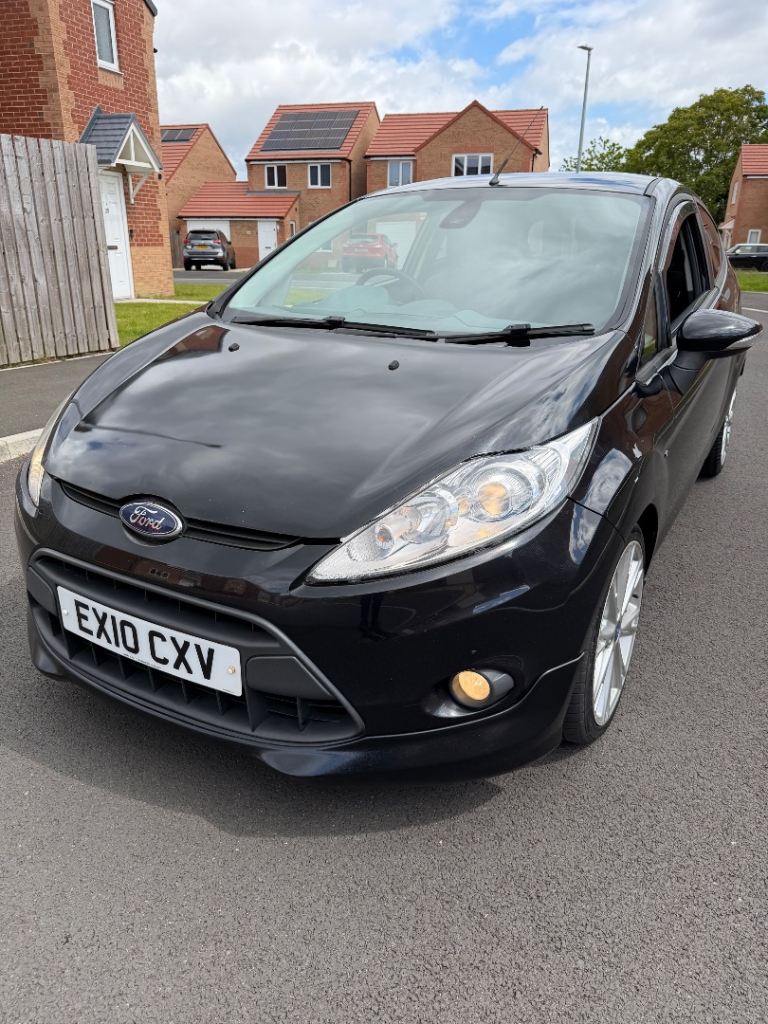 2010 Ford Fiesta Zetec S 1.6 Petrol 11 Months Mot Low Miles Full Service Excellent Condition Car