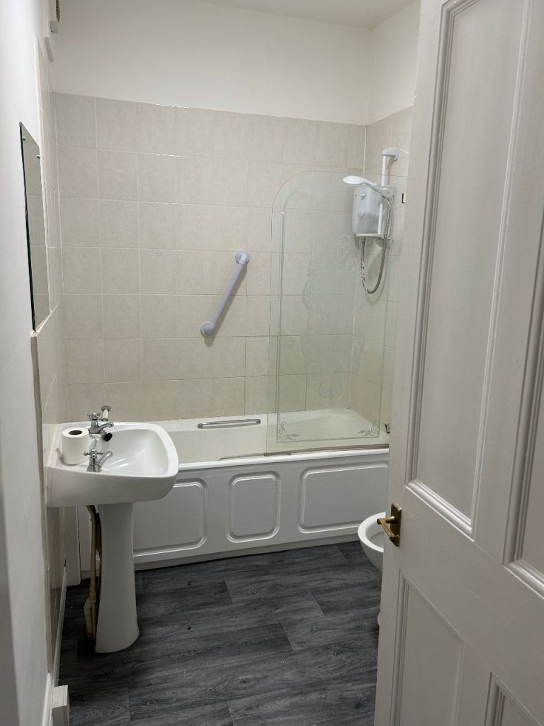 1 bedroom flat Craigie Perth £540pm