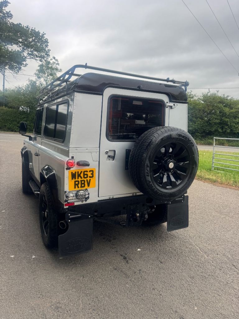 Land Rover, DEFENDER, Panel Van, 2013, Manual, 2198 (cc)