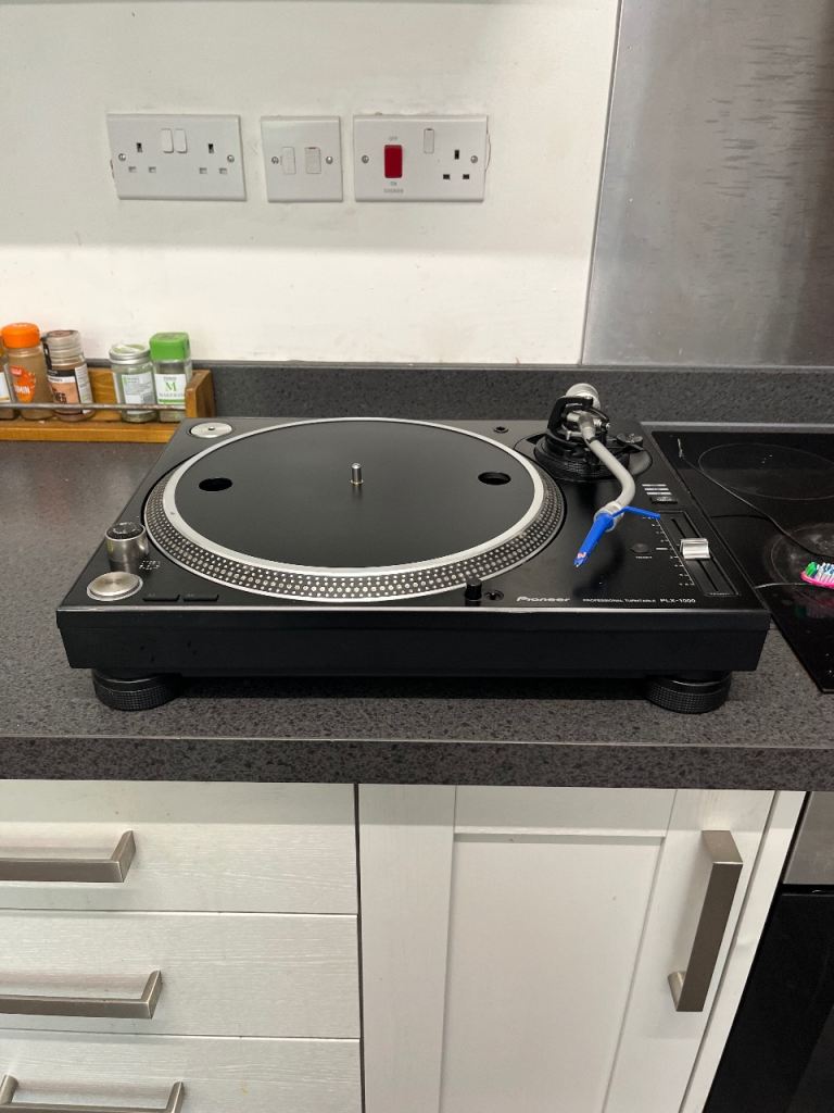 Pioneer PLX-1000 Professional Turntable – Excellent Condition
