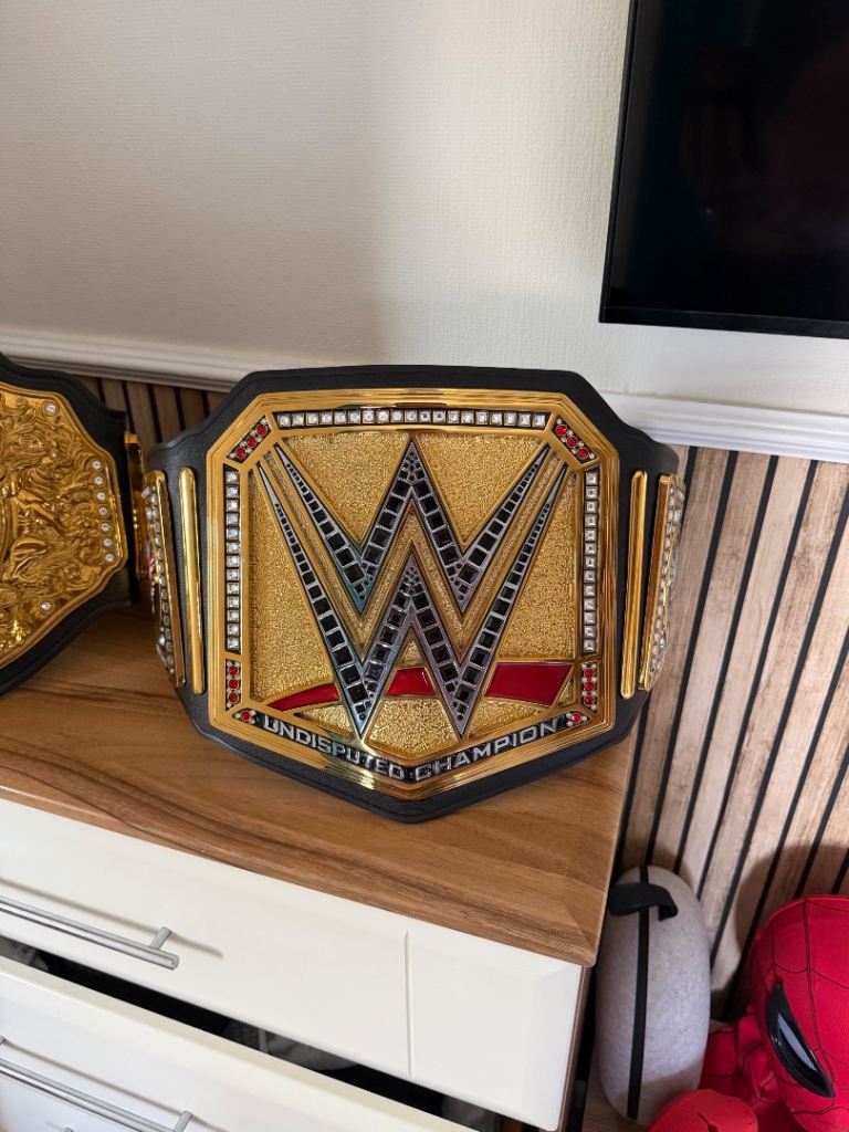 WWE Undisputed Championship Title Belt – Good Condition