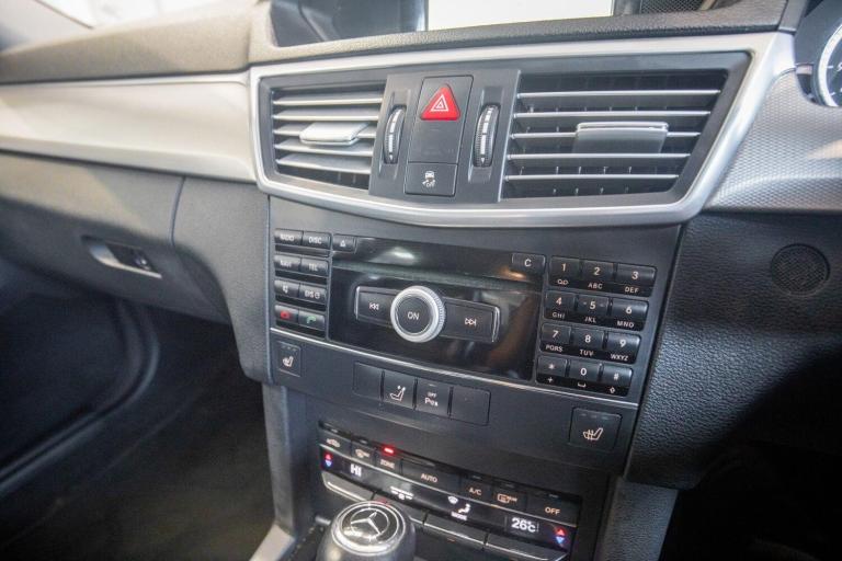 2009 Mercedes-Benz E Class E220 CDI BlueEFFICIENCY SE 4dr Tip Auto SALOON DIESEL Automatic