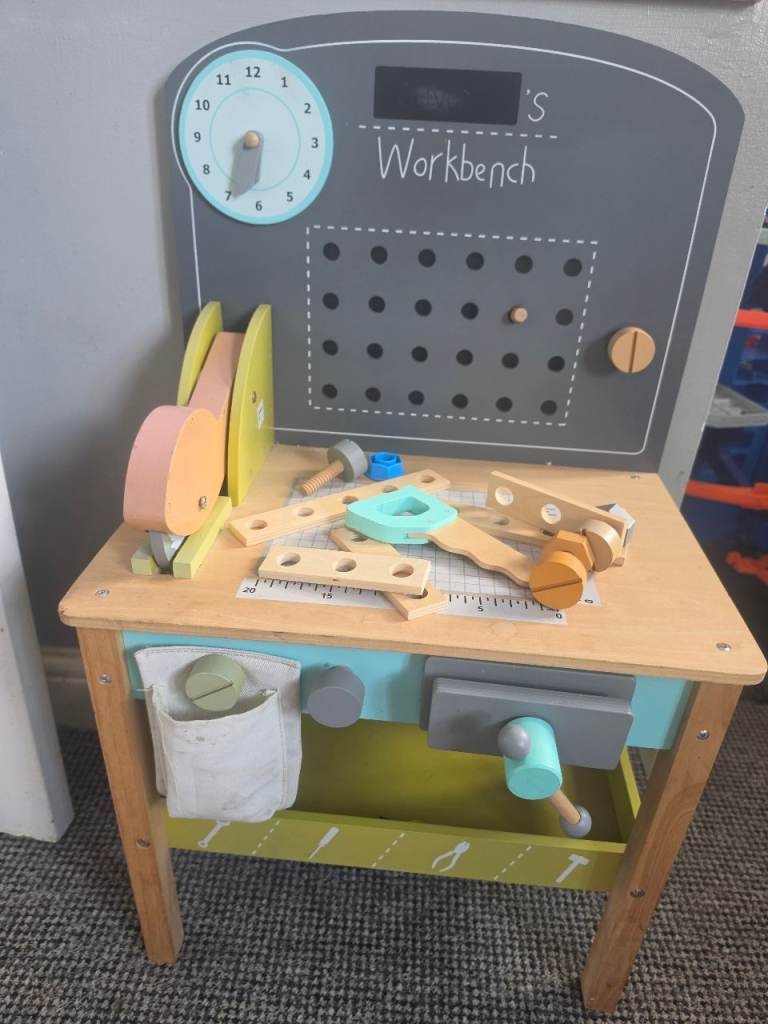 Wooden toy tool bench 