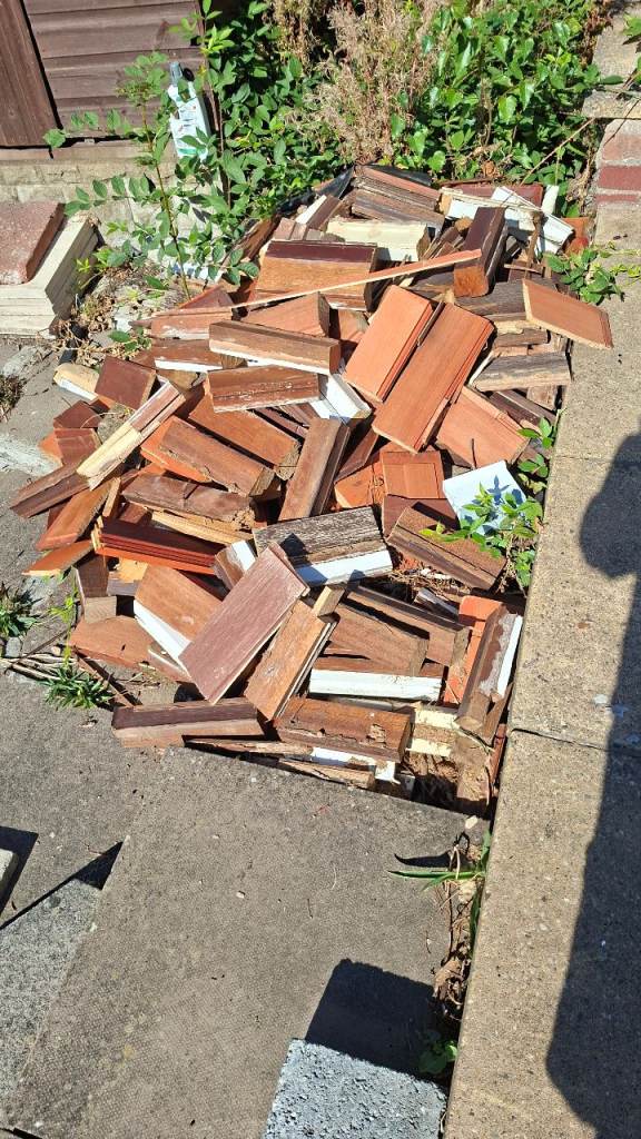 Mixed Wood Scraps / Offcuts - Good for Kindling or Small Projects