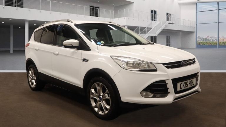 2015 Ford Kuga 2.0 TDCi 150 Titanium 5dr ++ NAV / 10 SERVICES / ULEZ / DAB ++ HATCHBACK Diesel Ma...
