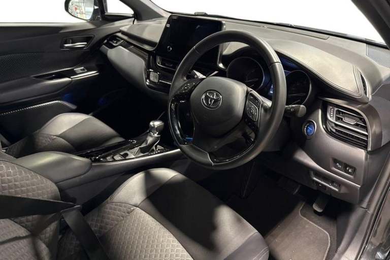 2022 Toyota C-HR 1.8 VVT-h GPF Design SUV 5dr Petrol Hybrid CVT Euro 6 (s/s) (122 ps) Automa SUV ...