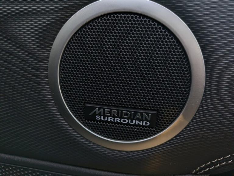 2023 Land Rover Discovery D300 MHEV R-Dynamic HSE SUV Diesel Automatic