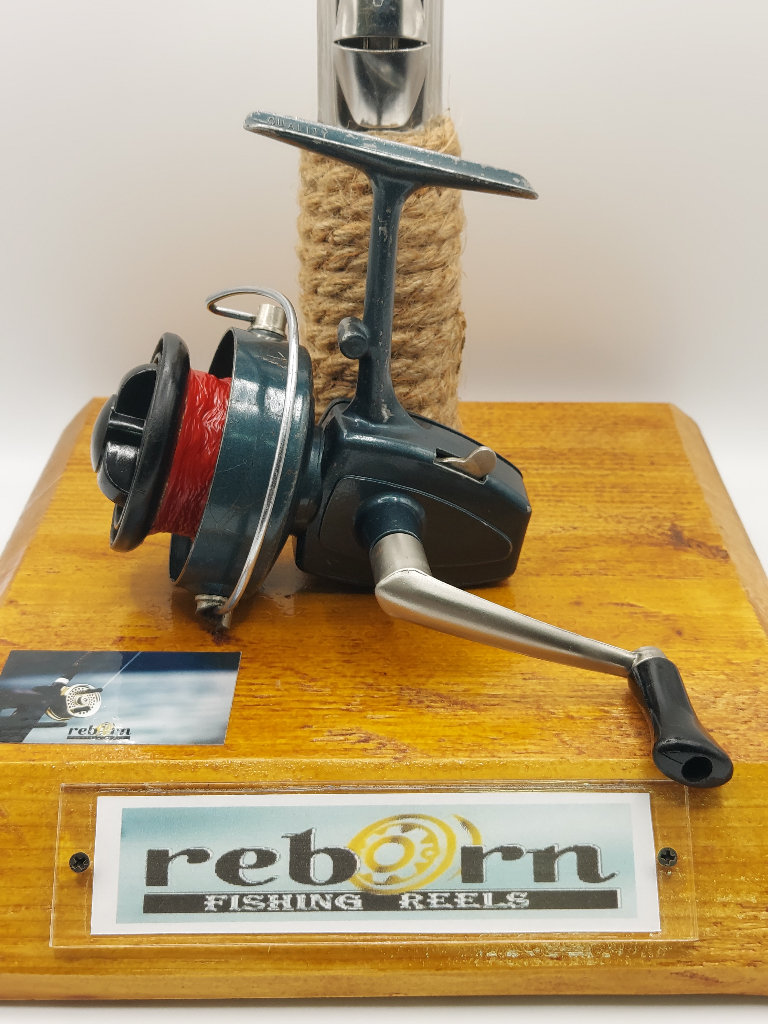 #206 Vintage Fishing Reel RODDY 802