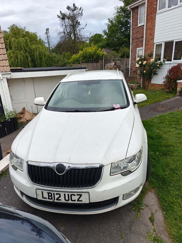 Skoda, SUPERB, Estate, 2012, Semi-Auto, 1798 (cc), 5 doors