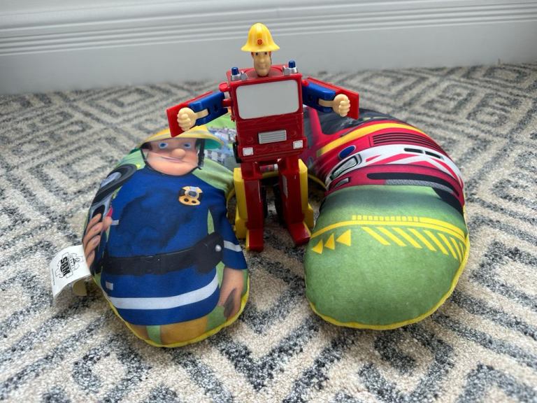 Bundle of kids toy/accessories fireman Sam 