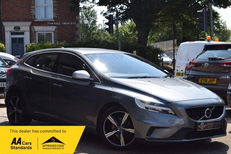 2017 Volvo V40 2.0 V40 R-Design D2 5dr Hatchback Diesel Manual