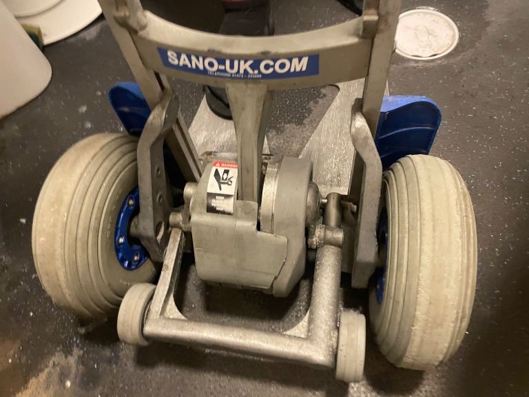 SAL FOLD Powered Stairclimber - 170kg Capacity