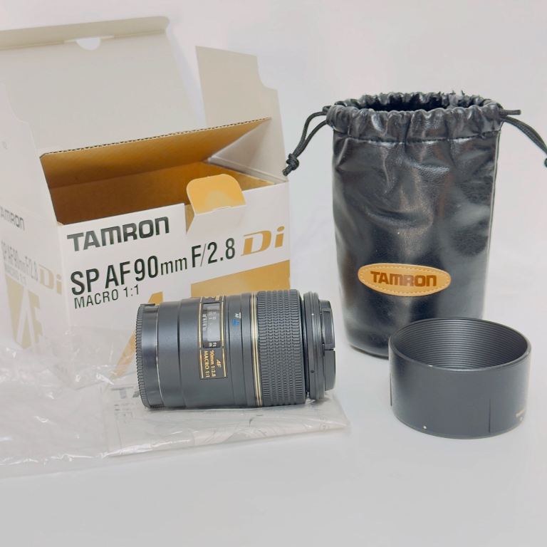 TAMRON SP 90mm f/2.8 Di MACRO 1:1 AF 272E lens for Sony A-Mount