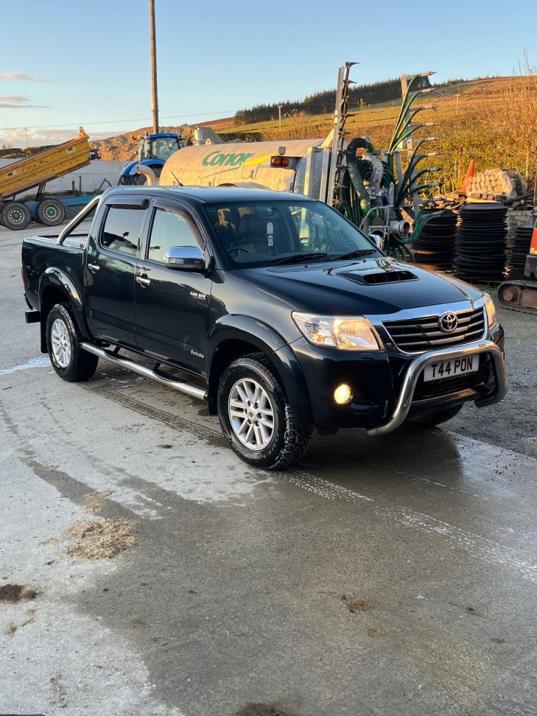 2012 Toyota hilux invincible 