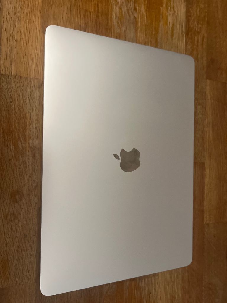 Apple MacBook Laptop – Silver, Good Condition
