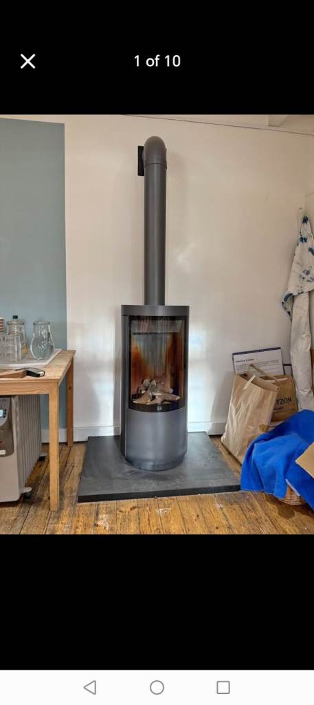 FREESTANDING GAS FIRE - BALANCED FLUE - DELIVERY AVAILABLE BETWEEN BRISTOL & GLOUCESTER 