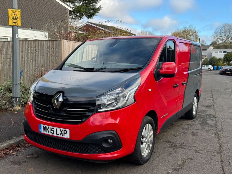 Renault Trafic 1.6 dCi ENERGY 27 Sport SWB Standard Roof Euro 5 (s/s) 5dr - Great Spec - QUICK SALE!