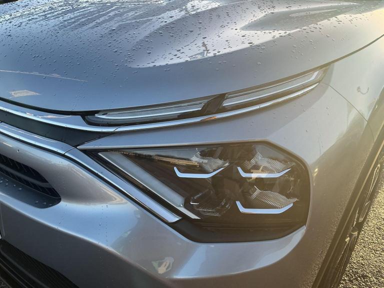 2025 Citroen e-C4 50kWh MAX Hatchback 5dr Electric Auto (7.4kW Charger) (136 ps) HATCHBACK Electr...