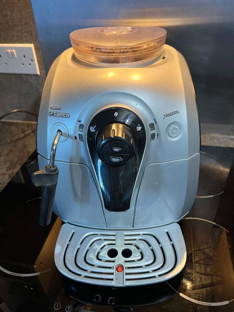 Philips Saeco Xsmall Bean-to-Cup Coffee Machine