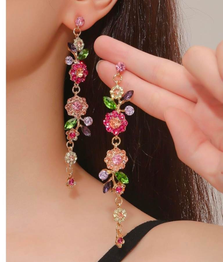 Beautiful Gold Floral Earrings for Women , Elegant for Special Occasion