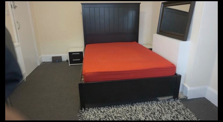 Very Large Double room to rent  in Chatham 