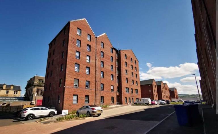 3 Bedroom Flat Dumbarton 