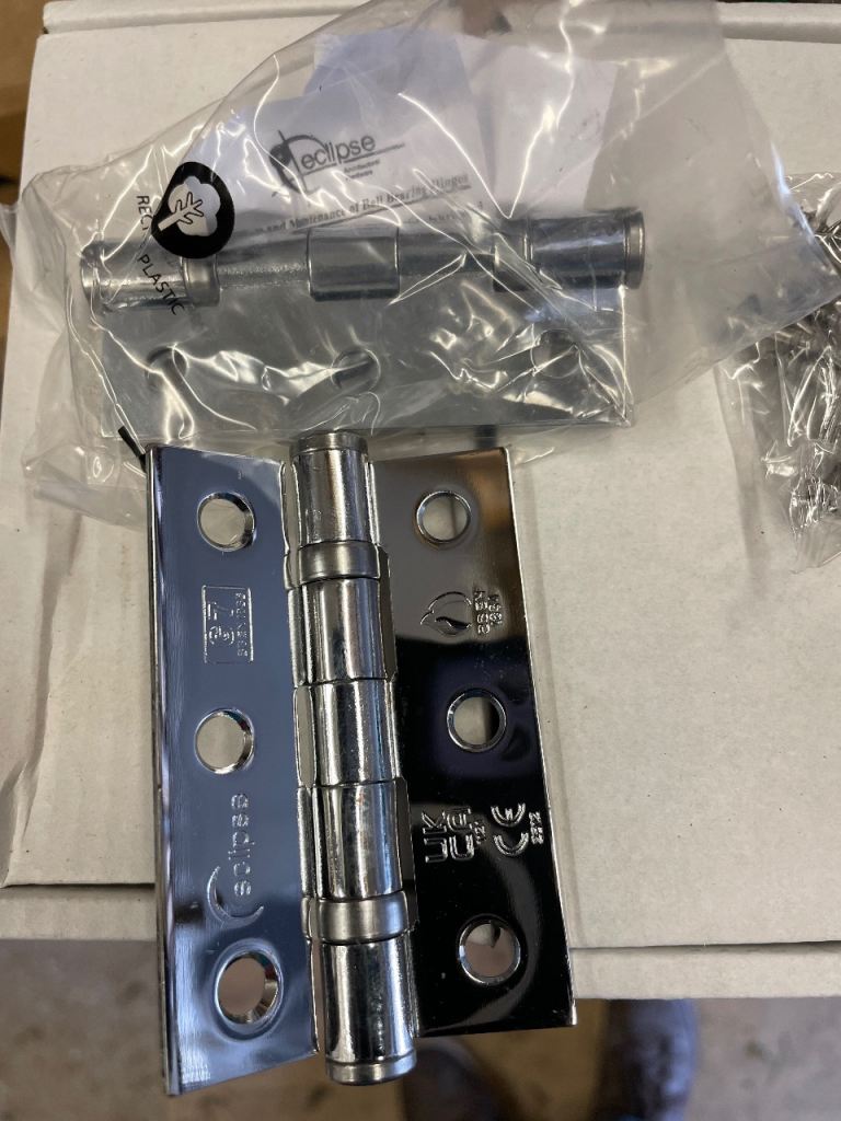 Eclipse 75mm polished chrome internal door hinge