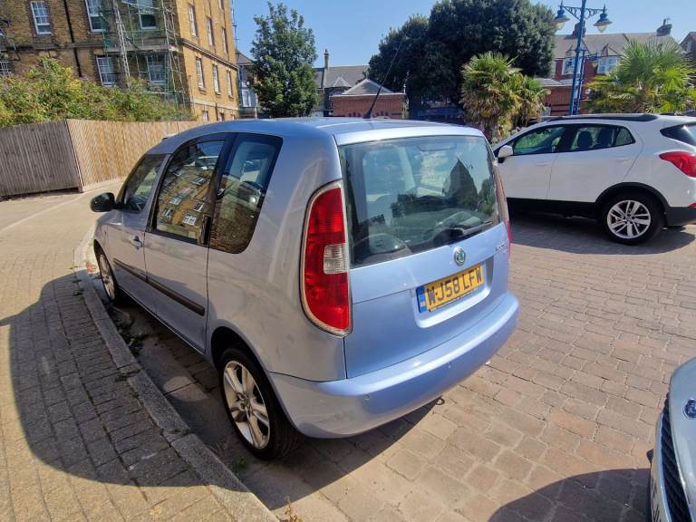 Skoda, ROOMSTER, MPV, 2008, Manual, 1896 (cc), 5 doors