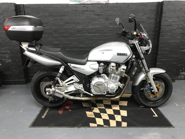 Yamaha XJR 1300