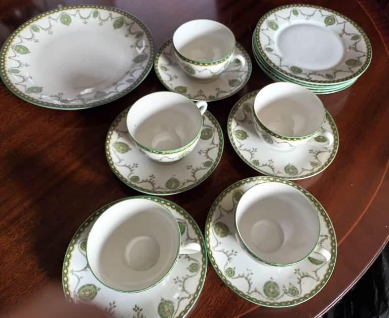 Antique/Vintage Victoria Czechoslovakia Set of 5 Tea Cups &  Saucers with Plates 