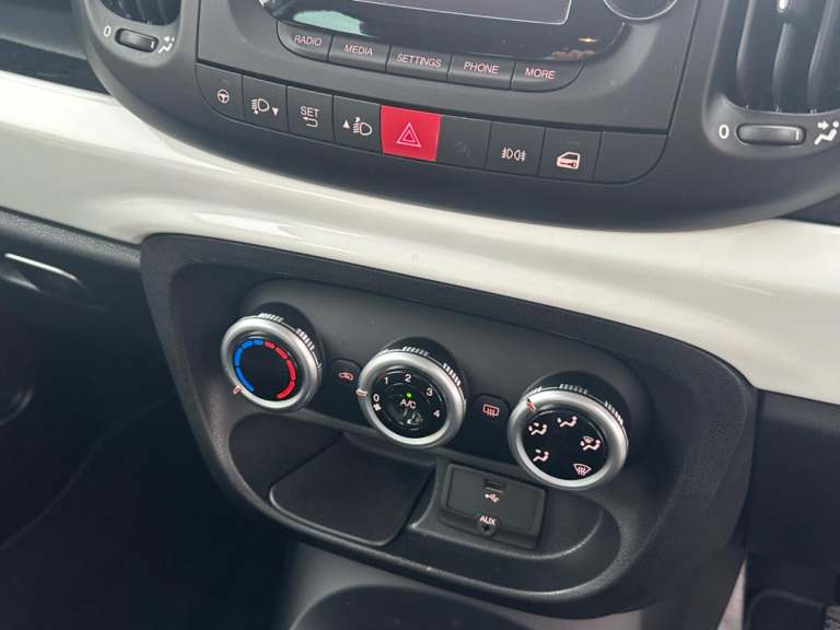 FIAT 500L 1.4 500l Trekking 1.4 95hp Trekking 2015