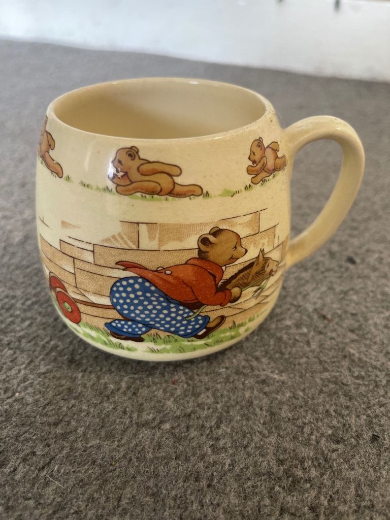 Vintage sylvac Bunnykins Mug – Good Condition